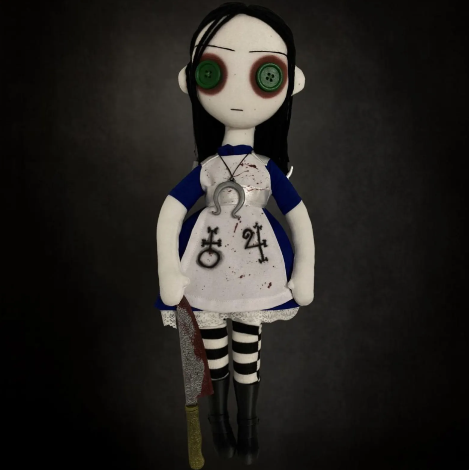 Muñeca Artesanal – Inspirada en Alice Madness Returns